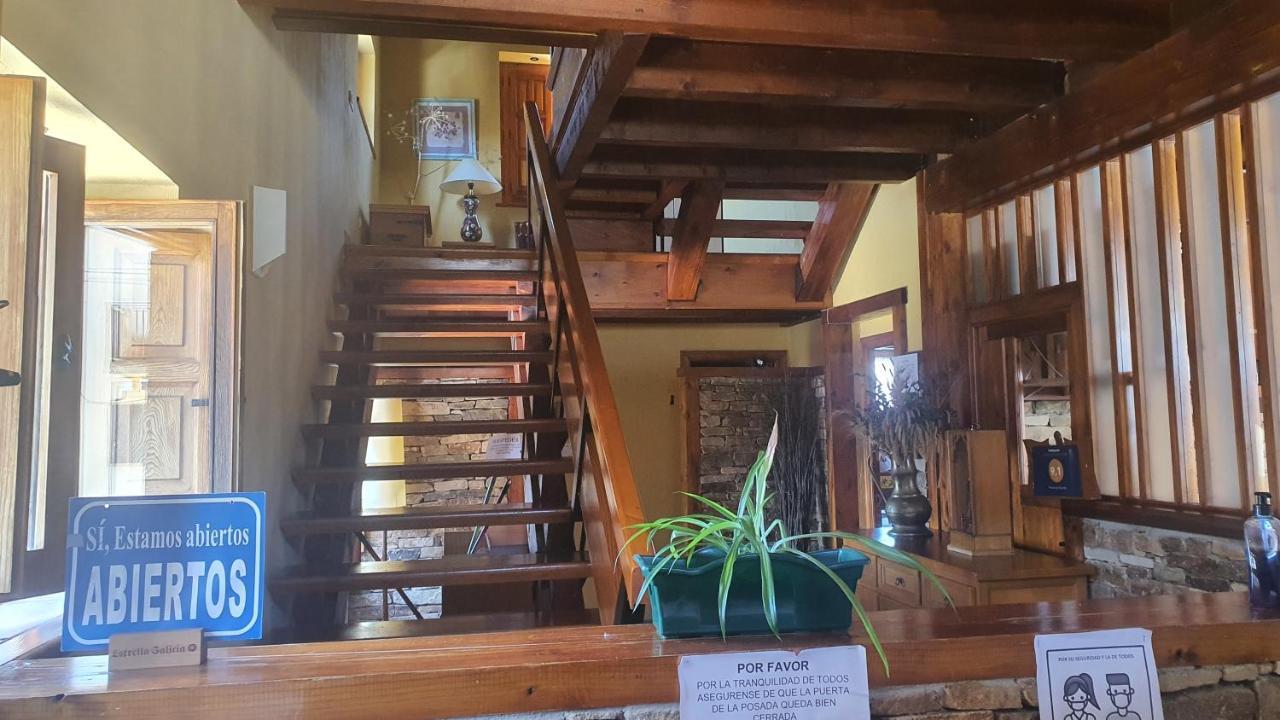Posada De Serrada Serrada de la Fuente Eksteriør billede